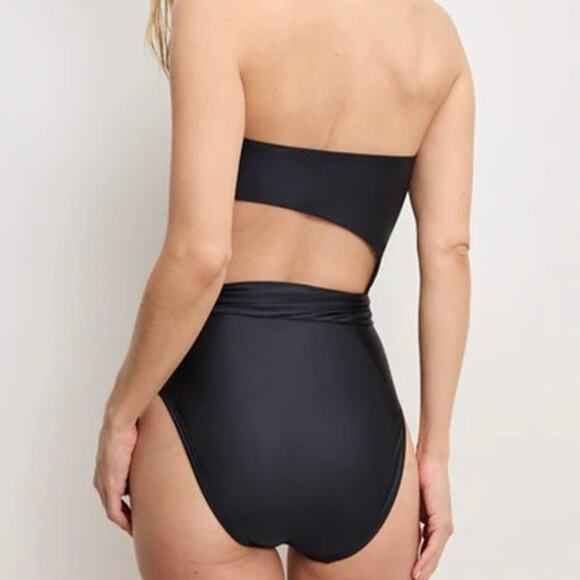 Good American Side Tie Cut Out One Piece Strapless Swimsuit Silky Black - Picture 3 of 9